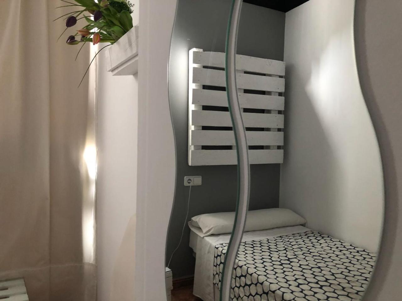 Apartamentos Los Angeles Alcañiz Buitenkant foto