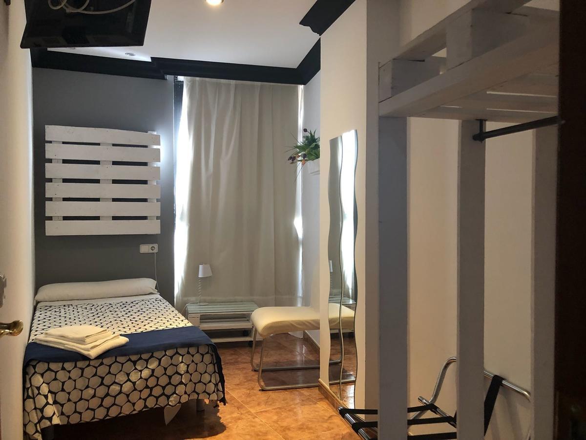 Apartamentos Los Angeles Alcañiz Buitenkant foto