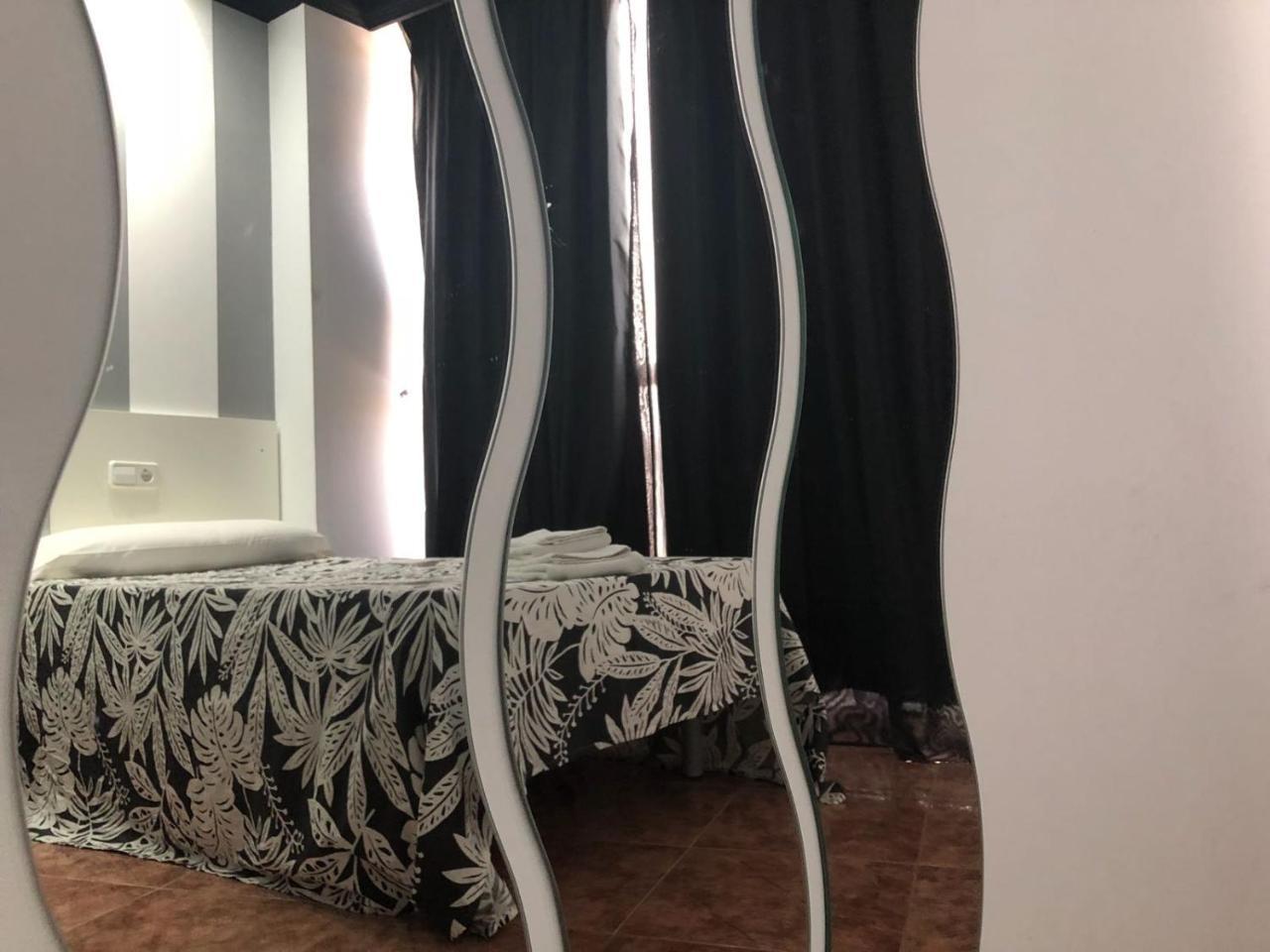 Apartamentos Los Angeles Alcañiz Buitenkant foto