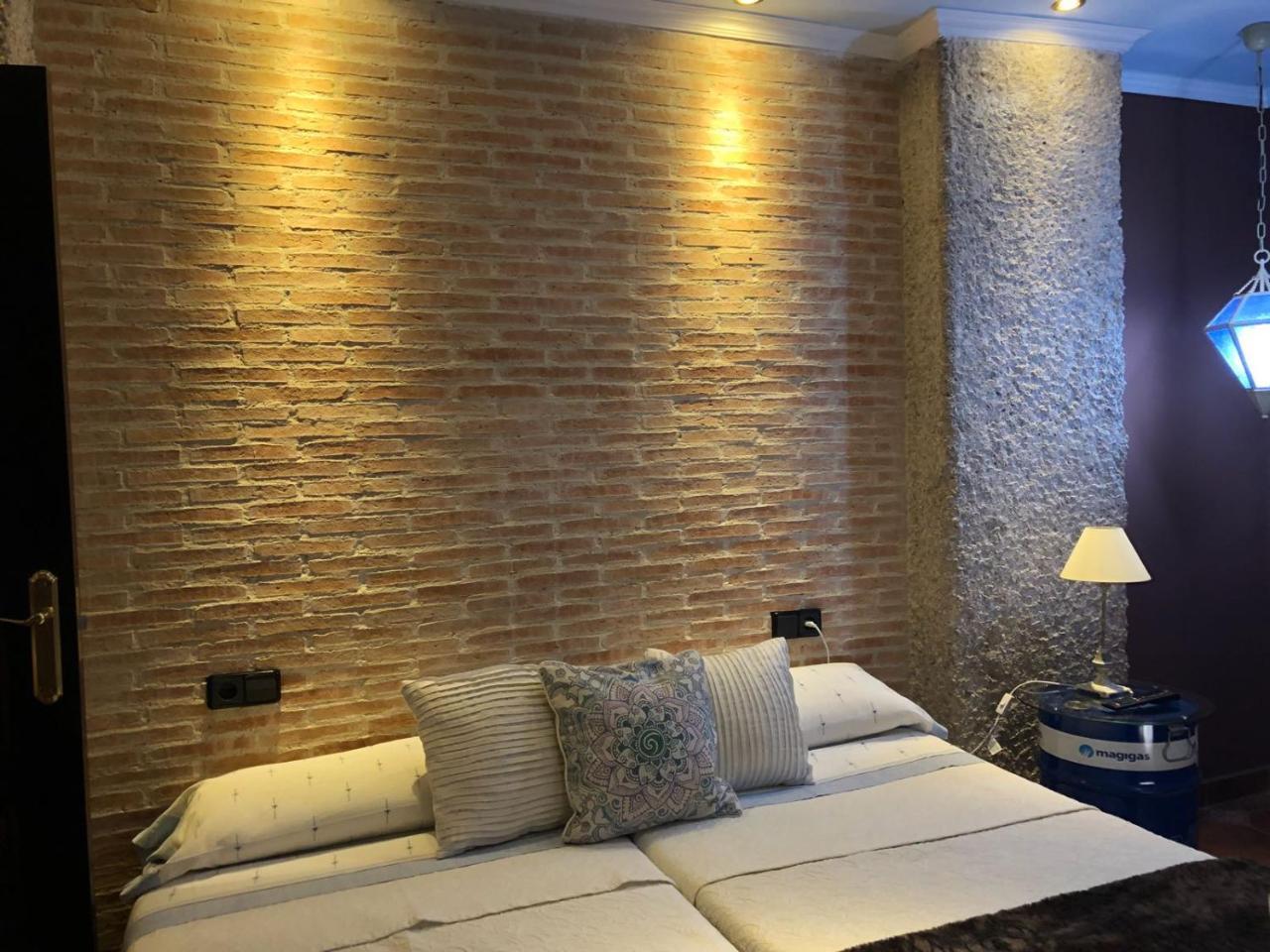 Apartamentos Los Angeles Alcañiz Buitenkant foto
